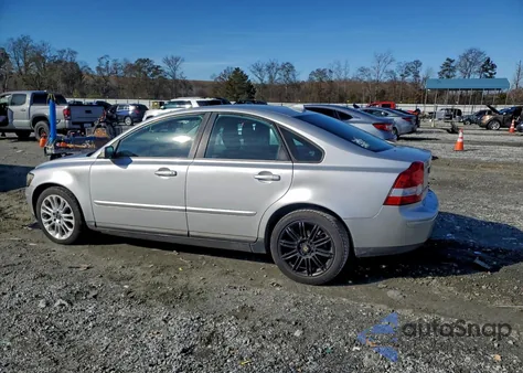 2005 Volvo S40 2.4I z USA, uszkodzony, nr VIN YV1MS382752088215